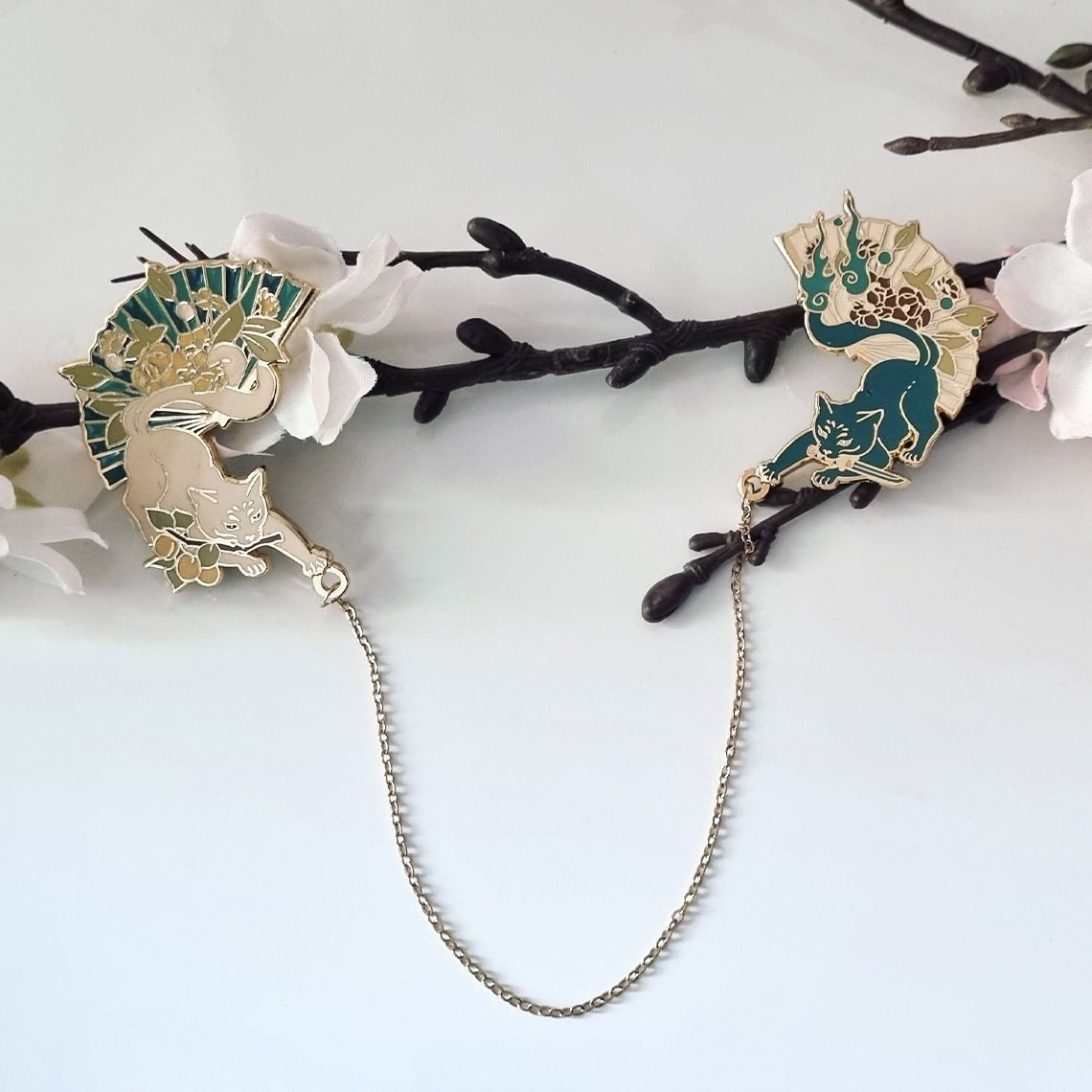 Kurayami Enamel Pin - Nekomata